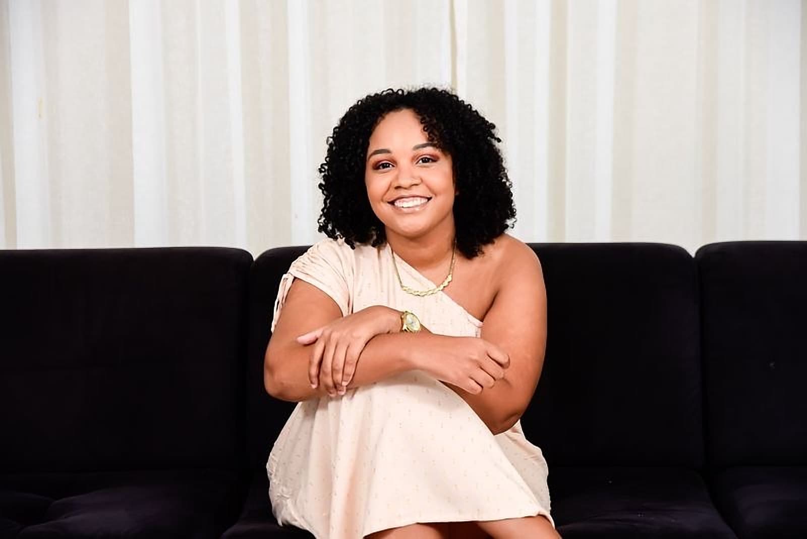 Grazielle Bello, psicóloga, sorrindo